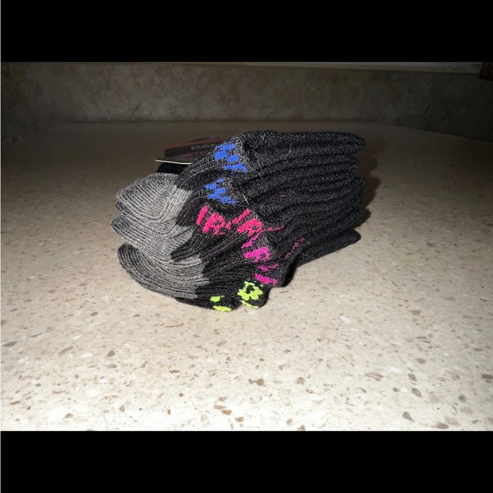 Danskin Now Women’s Ultralite No-Show Socks - Black & Gray (4 Pack)